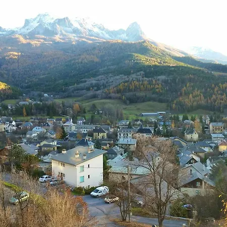 Apartmán D'une Chambre Avec Wifi A A 5 Km Des Pistes